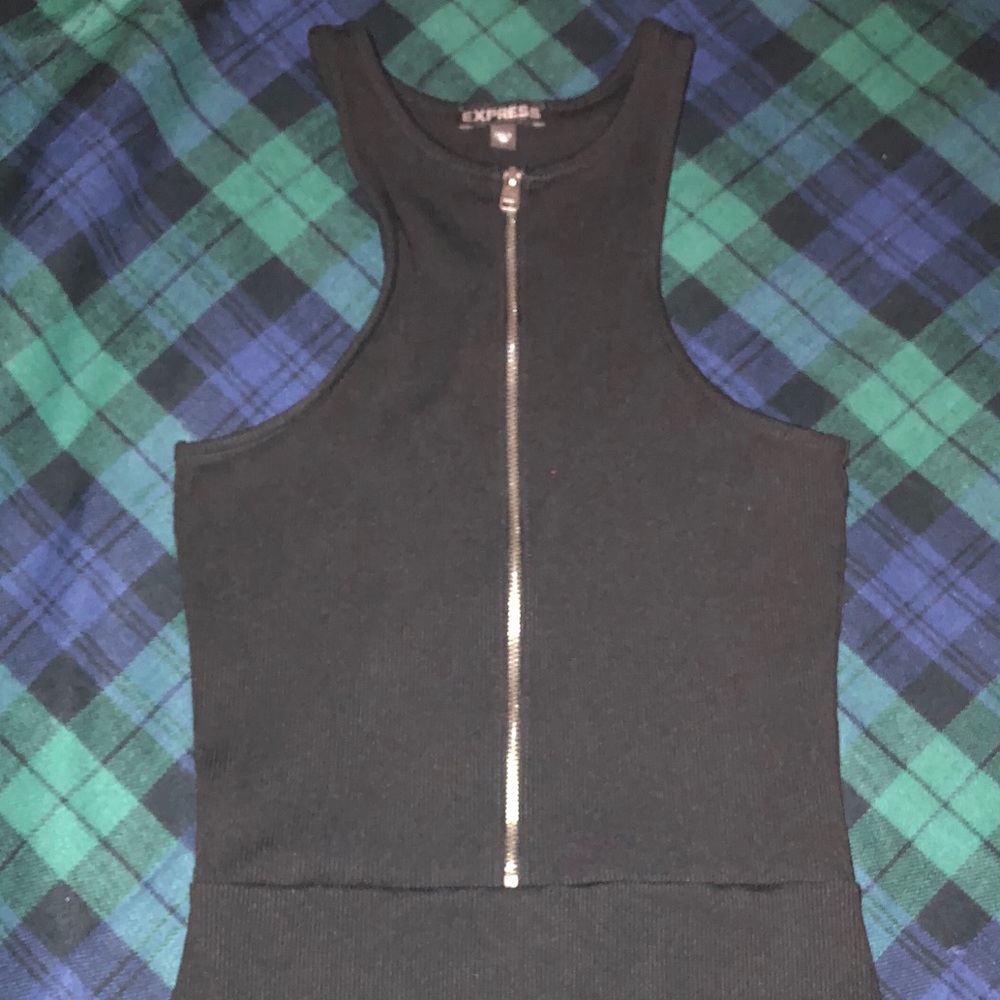 Express XS zip up top